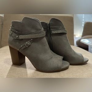 Gray open toe Rampage heeled booties